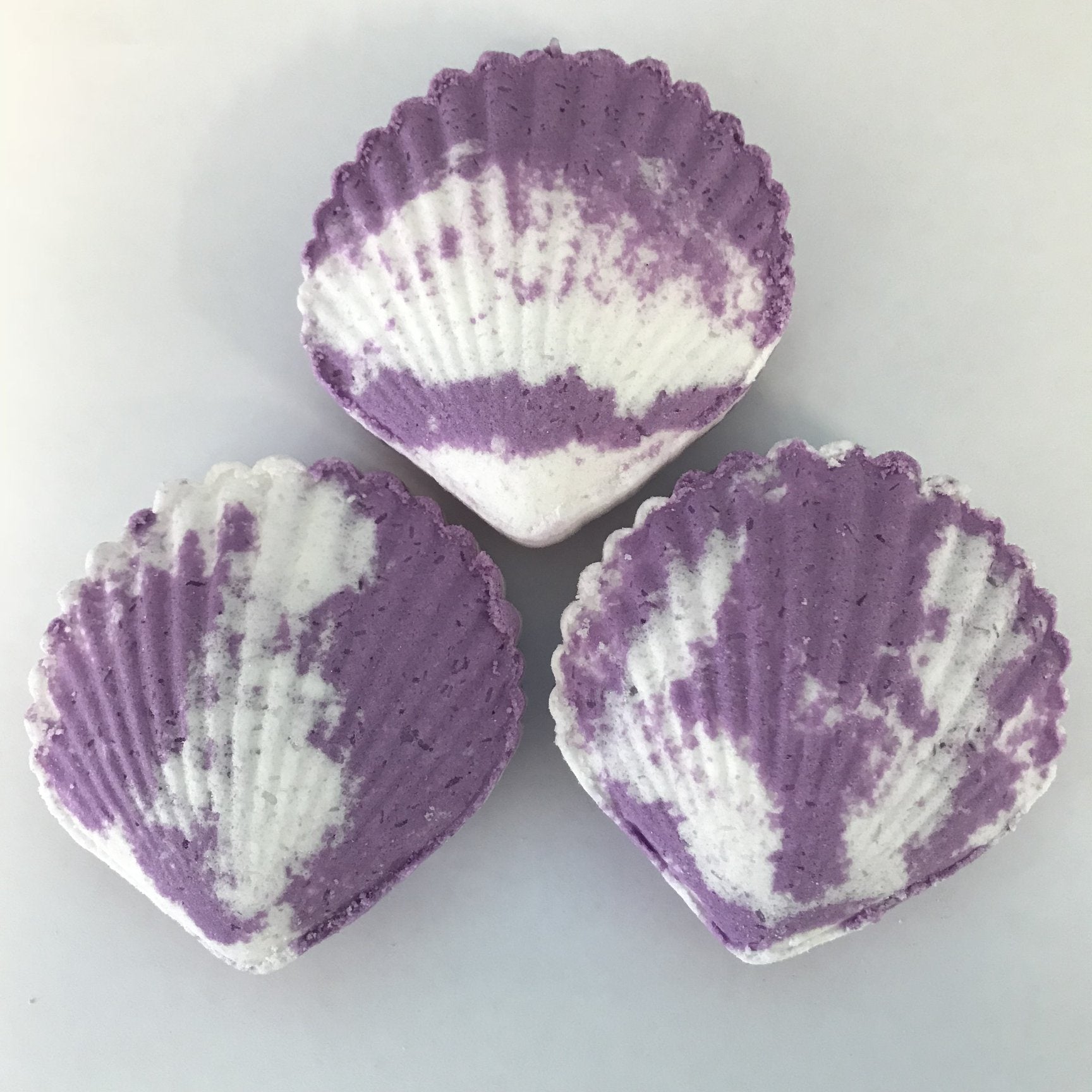 LAVANILLA SEA SHELL LUXURY BATH BOMB