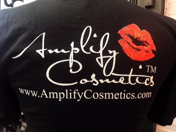 AMPLIFY LOGO T-SHIRT